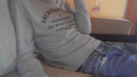 Snapshot of niceguyandrew chatting on March 9, 7:48 pm Andrew online show from March 9, 7:48 pm