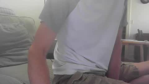 Snapshot of niceguyandrew chatting on September 20, 8:43 pm Andrew online show from September 20, 8:43 pm