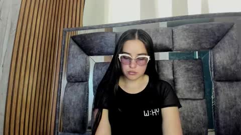 Luna online show from November 25, 5:35 pm