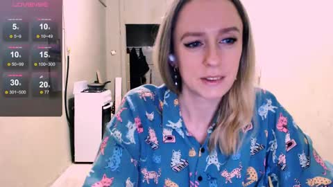 Snapshot of nicekat chatting on April 18, 9:37 pm Kathrine online show from April 18, 9:37 pm