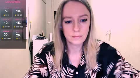 Snapshot of nicekat chatting on April 20, 9:16 pm Kathrine online show from April 20, 9:16 pm