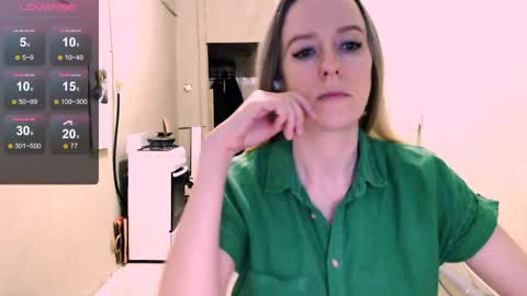 Snapshot of nicekat chatting on May 15, 12:34 pm Kathrine online show from May 15, 12:34 pm