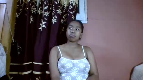 nicelly01 online show from April 29, 6:39 am