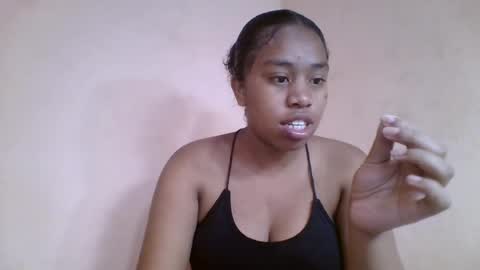 nicelly01 online show from June 16, 6:27 am