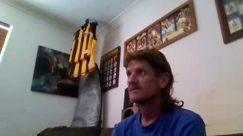 Snapshot of niceozziecockxxx chatting on February 13, 5:37 am Sexiishaine online show from February 13, 5:37 am