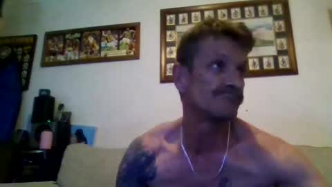Snapshot of niceozziecockxxx chatting on September 26, 6:17 am Sexiishaine online show from September 26, 6:17 am