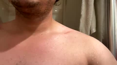 Snapshot of niceverg chatting on November 10, 9:19 am xxx online show from November 10, 9:19 am