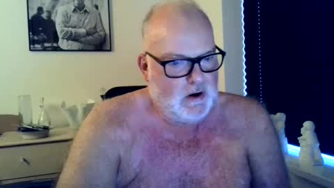 nicexxdane online show from July 18, 3:44 am