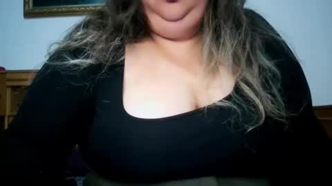 Nicholle online show from December 21, 12:07 am