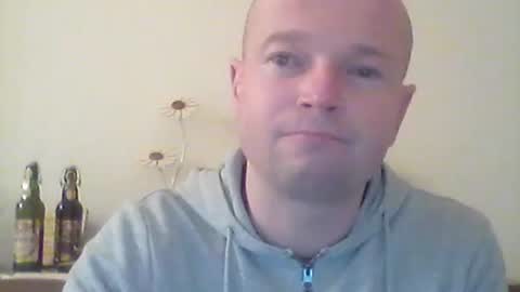 Snapshot of nick1990b chatting on March 2, 4:53 pm nick1990b online show from March 2, 4:53 pm