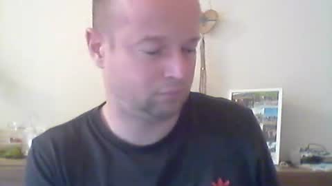 Snapshot of nick1990b chatting on October 6, 11:18 am nick1990b online show from October 6, 11:18 am