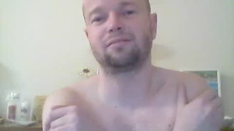 Snapshot of nick1990b chatting on February 1, 5:33 pm nick1990b online show from February 1, 5:33 pm