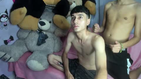 Snapshot of nick_damon chatting on February 10, 11:09 pm Nick online show from February 10, 11:09 pm