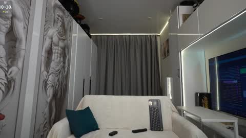 nick_howlenxx online show from April 7, 1:22 pm