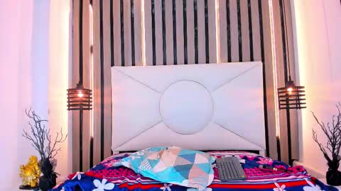 nick_smile online show from February 14, 5:59 am