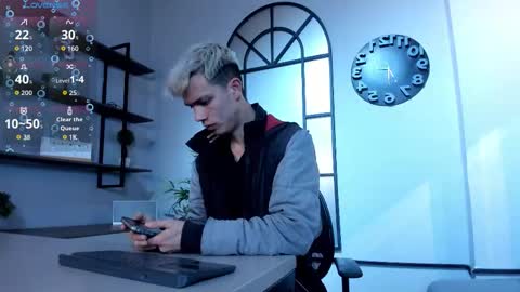 Nick  online show from November 9, 11:41 am