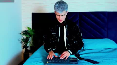 Nick  online show from March 5, 12:12 pm