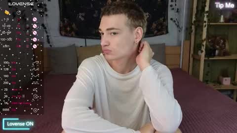 Nick online show from October 11, 2:48 pm