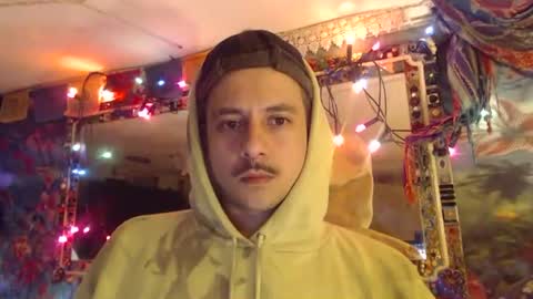 nickandmaryane online show from May 17, 2:09 am