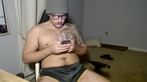 Snapshot of nickandmeg chatting on December 31, 11:31 am Cakedcouple OF - Yourtattedcutie qurlynfit online show from December 31, 11:31 am