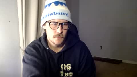 Snapshot of nickandmeg chatting on January 27, 3:37 am Cakedcouple OF - Yourtattedcutie qurlynfit online show from January 27, 3:37 am