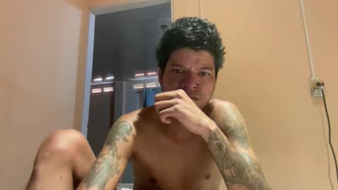 Snapshot of nickdevil420 chatting on October 29, 8:32 pm nickdevil420 online show from October 29, 8:32 pm