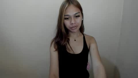 nicki_bows online show from January 9, 1:58 pm