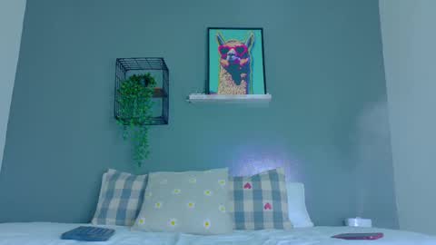 NICKI FOX  online show from November 17, 7:41 pm