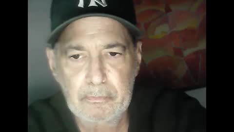 Snapshot of nickincali chatting on December 9, 1:34 pm nickincali online show from December 9, 1:34 pm