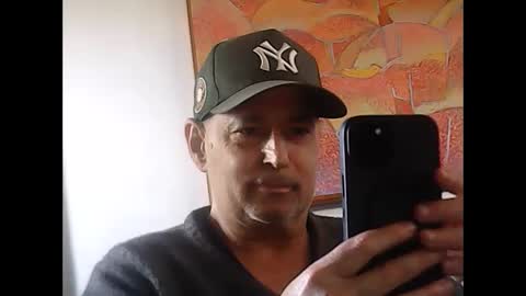 Snapshot of nickincali chatting on December 16, 7:10 pm nickincali online show from December 16, 7:10 pm