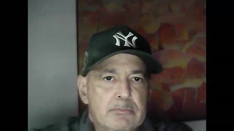 Snapshot of nickincali chatting on December 18, 7:26 am nickincali online show from December 18, 7:26 am