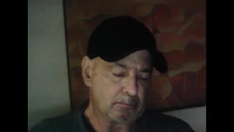 Snapshot of nickincali chatting on December 19, 11:50 am nickincali online show from December 19, 11:50 am