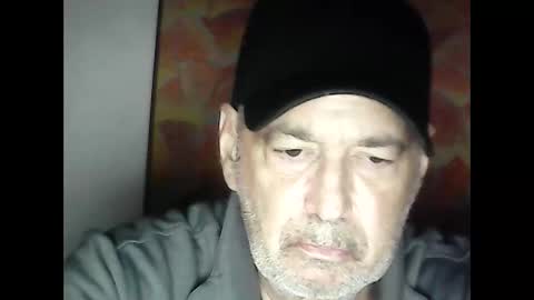 Snapshot of nickincali chatting on December 22, 11:22 am nickincali online show from December 22, 11:22 am