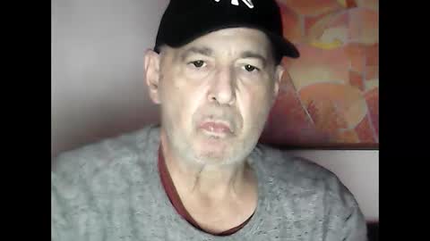 Snapshot of nickincali chatting on December 30, 12:52 pm nickincali online show from December 30, 12:52 pm