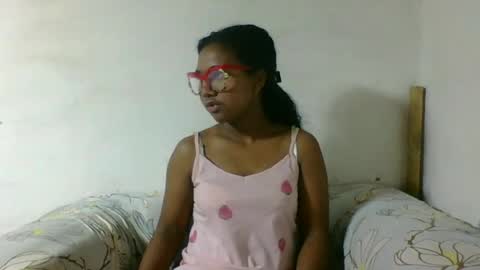 Snapshot of nickiqqyuu chatting on August 5, 12:57 am nickiqqyuu online show from August 5, 12:57 am