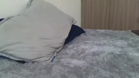 Nicolas              online show from February 5, 9:18 pm