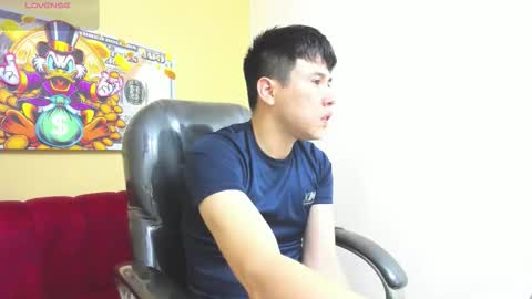 Snapshot of nickk_wolff chatting on November 4, 8:35 am Nickk Wolff online show from November 4, 8:35 am