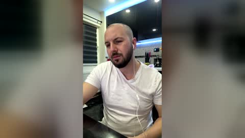 Julian online show from February 15, 1:13 am