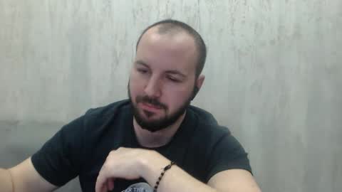 Julian online show from March 8, 11:52 pm