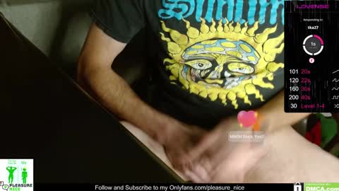 Snapshot of nickpleasurenice chatting on December 17, 6:09 pm Nick Pleasure Nice online show from December 17, 6:09 pm