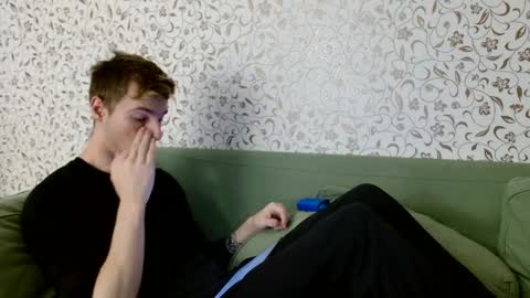 Nick online show from December 12, 12:33 pm