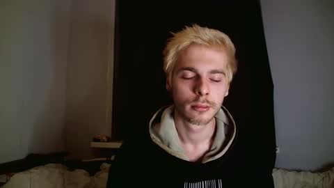 Nick online show from November 22, 8:08 pm