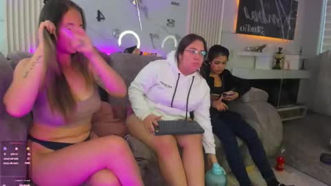 nicky_as online show from February 20, 6:30 pm