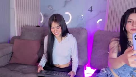 nicky_as online show from April 14, 8:09 am