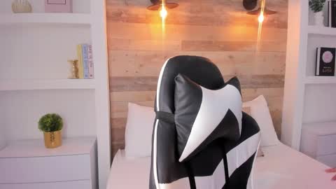 Nicky  online show from October 21, 2:12 am