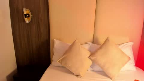 Nicky  online show from March 17, 2:49 am