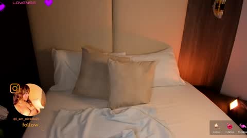 Nicky  online show from March 29, 2:55 am