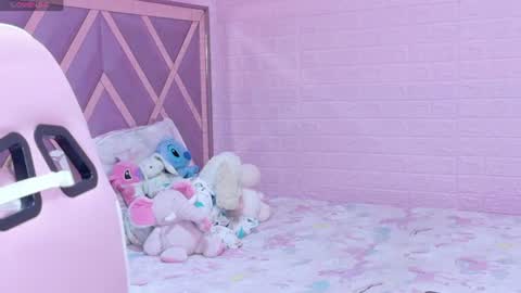nicky_skinny18 online show from July 13, 1:30 am