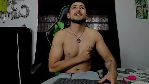 nicky online show from November 16, 7:52 pm