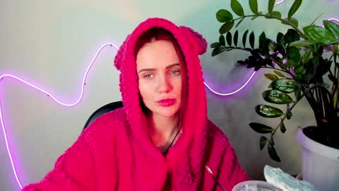 Nicky Weekends online show from December 16, 5:11 pm